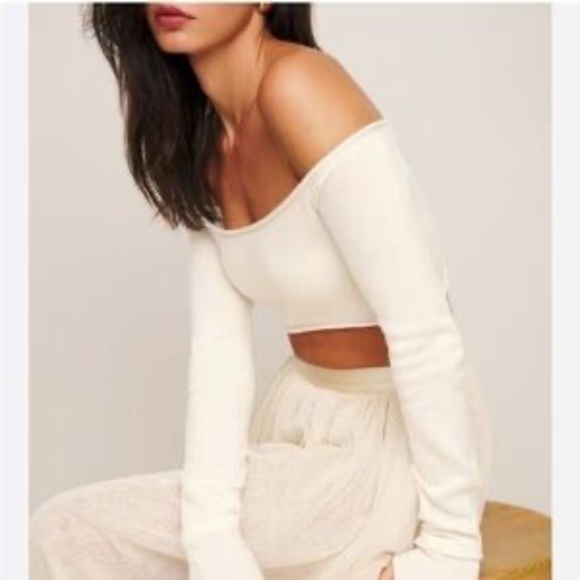 Reformation Valeria Cashmere Cropped Sweater in Cream | Size XS - Picture 2 of 12